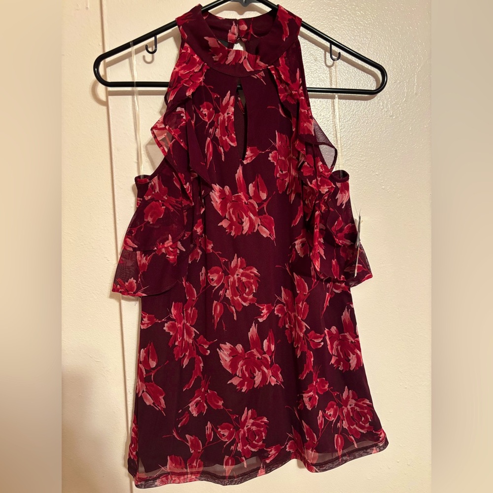 NWT INC International Concepts Burgundy and Plum Ruffled Halter Top